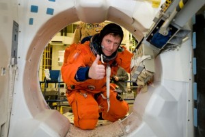 Photo Date: February 3, 2010 Subject: Emergency Egress Training STS 134 Location: Building 9NW - FFT.   Photographer:David DeHoyos