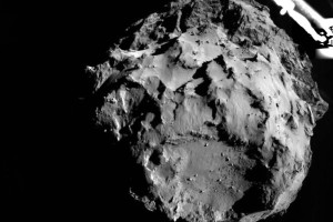 Comet_from_3_1_km_fullwidth