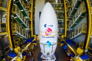 LISA PATHFINDER POSE DU PAC SUR LANCEUR