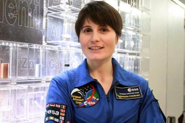 AstroSamantha studia Cina e Luna