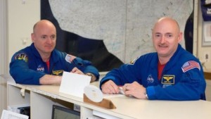Mark-e-Scott-Kelly